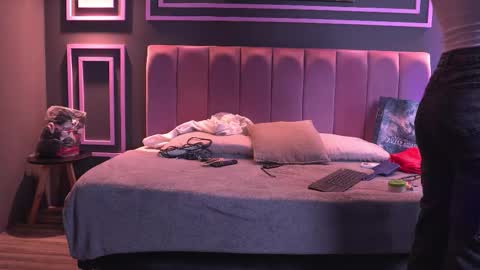 Snapshot of mekari_doll chatting on 02-25-26, 04:49 Mekari . online show from 02-25-26, 04:49