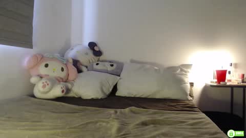 Snapshot of meko_hzu chatting on 02-11-25, 09:35 WETWATERMELL online show from 02-11-25, 09:35