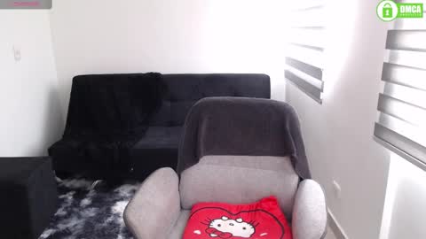 Snapshot of meko_hzu chatting on 03-02-25, 08:18 WETWATERMELL online show from 03-02-25, 08:18