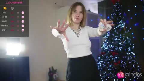 Snapshot of mel_collins chatting on 01-10-26, 11:45 MELANIE PVT ONLY 60TK PER MIN online show from 01-10-26, 11:45