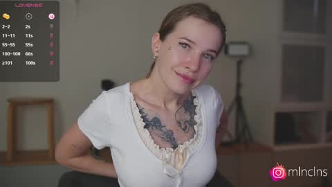 Snapshot of mel_collins chatting on 05-26-26, 03:52 MELANIE PVT ONLY 60TK PER MIN online show from 05-26-26, 03:52