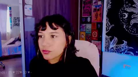 Melissa  -  -  Please help me to reach 100 thumbs up online show from 09-12-25, 01:33