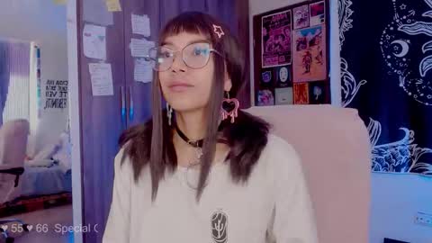 Melissa  -  -  Please help me to reach 100 thumbs up online show from 10-09-25, 01:42