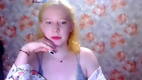 Snapshot of mel_mellie chatting on 05-11-26, 12:16 Mel Mellie online show from 05-11-26, 12:16