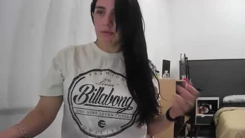 mel_stron online show from 01-18-26, 02:48