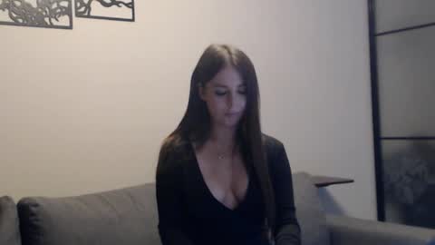 Snapshot of meladams chatting on 11-20-25, 07:46 meladams online show from 11-20-25, 07:46