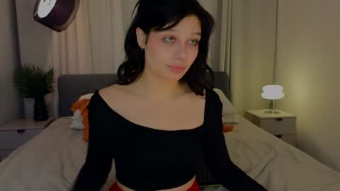 Snapshot of melan1e_ chatting on 12-09-24, 01:07 mel online show from 12-09-24, 01:07