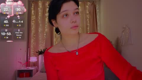 Snapshot of melan1e_ chatting on 12-25-24, 10:37 mel online show from 12-25-24, 10:37
