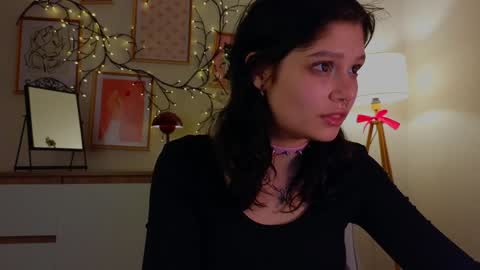 Snapshot of melan1e_ chatting on 01-30-25, 01:00 mel online show from 01-30-25, 01:00