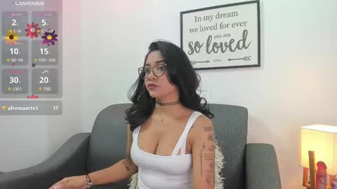 Snapshot of melan_owen chatting on 03-08-25, 02:08 melan_owen online show from 03-08-25, 02:08