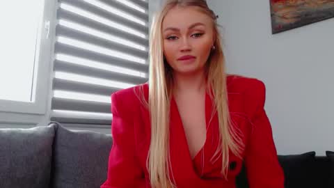 Snapshot of melani_a chatting on 02-23-26, 11:07 Melania online show from 02-23-26, 11:07