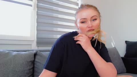 Melania online show from 04-14-26, 12:00