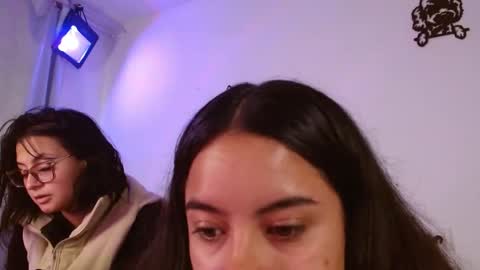 Snapshot of melani_bear chatting on 05-11-26, 04:59 MELANI online show from 05-11-26, 04:59