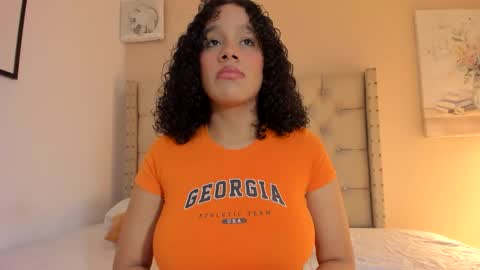 melania_xtreme online show from 12-15-25, 02:38