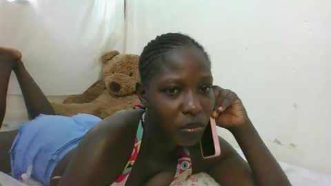 melanie_bae1 online show from 05-19-26, 09:59