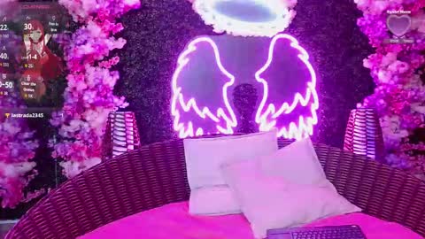 Snapshot of melanie_bianco chatting on 09-15-25, 11:38 Melanie online show from 09-15-25, 11:38