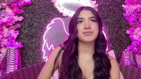 Snapshot of melanie_bianco chatting on 09-24-25, 03:32 Melanie online show from 09-24-25, 03:32