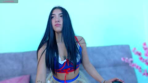 Snapshot of melanie_bianco chatting on 01-10-26, 06:04 Melanie online show from 01-10-26, 06:04