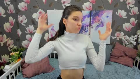 Snapshot of melanie_grant chatting on 01-22-25, 11:23 Melanie online show from 01-22-25, 11:23