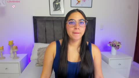 Melanie online show from 06-11-26, 02:44