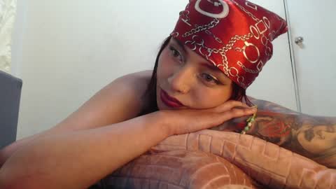 Melanie roux  online show from 01-17-25, 09:50