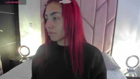 Melanie roux  online show from 11-02-25, 12:29