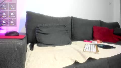 melanie_way online show from 09-27-25, 05:07