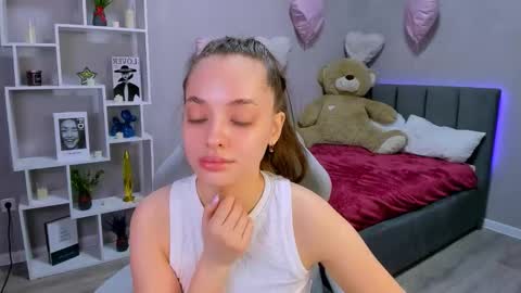 MelanieAlves online show from 03-22-26, 06:33