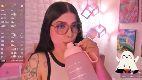 melaniegrayx online show from 10-24-25, 02:46