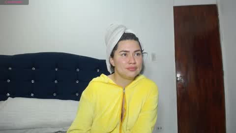 Melanie Parker online show from 04-22-26, 01:52