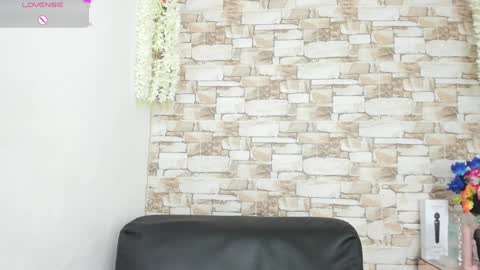 melannie roses online show from 01-29-25, 12:12