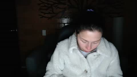 Snapshot of melanny_69 chatting on 06-24-26, 01:48 Melanny online show from 06-24-26, 01:48