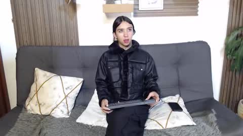 Melany online show from 02-24-26, 11:41