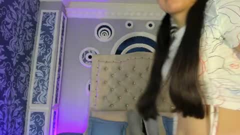 melany online show from 07-19-26, 03:32