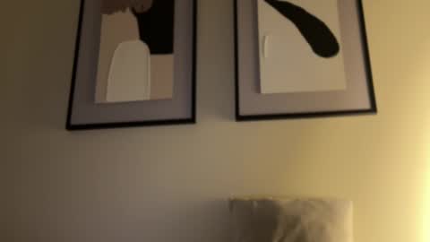 Snapshot of melanybunny chatting on 02-14-25, 04:52 Adel online show from 02-14-25, 04:52