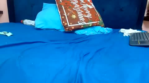 Melany online show from 12-26-24, 09:47