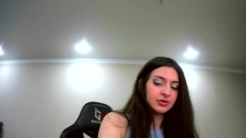 melena_caramel online show from 04-09-26, 01:49