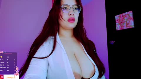 amelia  online show from 12-09-24, 08:55