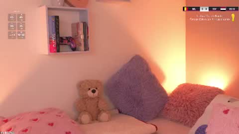 Snapshot of meliflua_a chatting on 06-15-26, 07:05 Meli online show from 06-15-26, 07:05