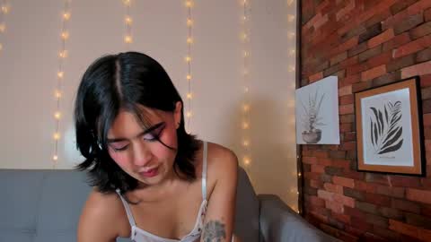 Snapshot of melifresita chatting on 01-11-25, 01:11 melifresita online show from 01-11-25, 01:11