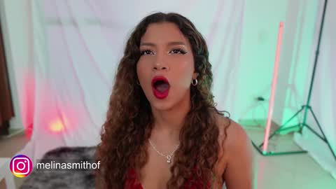 Snapshot of melina_smith1 chatting on 01-28-25, 10:56 MelinaSmith online show from 01-28-25, 10:56