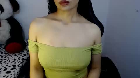 Snapshot of melinna706702 chatting on 01-11-25, 09:15 melinna706702 online show from 01-11-25, 09:15