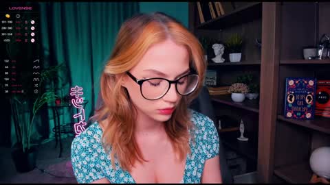 Snapshot of melisa_ginger chatting on 12-16-24, 09:35 Im Melisa 3 online show from 12-16-24, 09:35