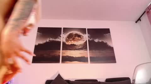 Melissa online show from 12-27-24, 09:54