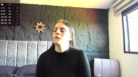 Snapshot of melisabostton_ chatting on 03-15-26, 02:01 Melissa online show from 03-15-26, 02:01