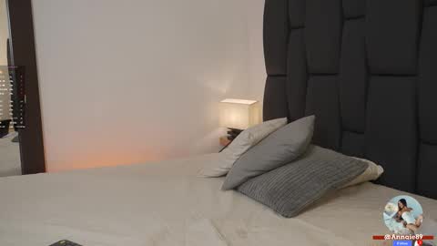 On vacation until Monday online show from 11-21-25, 12:04