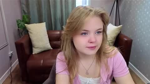 Sophia online show from 10-20-25, 07:20