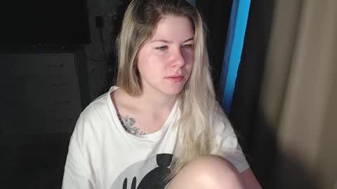 Melissa  Ray online show from 12-26-24, 03:38