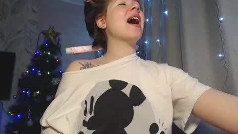 Melissa  Ray online show from 12-31-24, 01:36