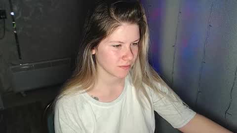 Melissa  Ray online show from 02-09-25, 03:34